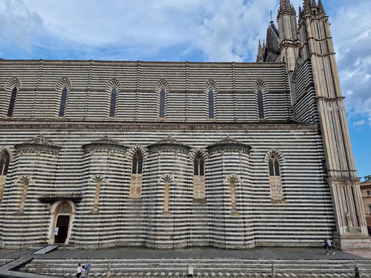 Residenza Duomo Acomodação com café da manhã Orvieto Exterior foto