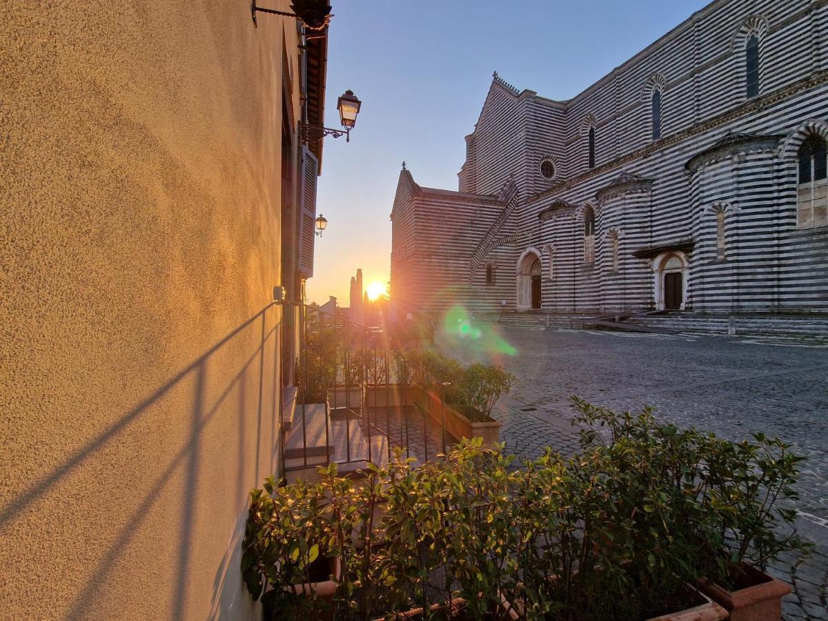 Residenza Duomo Acomodação com café da manhã Orvieto Exterior foto